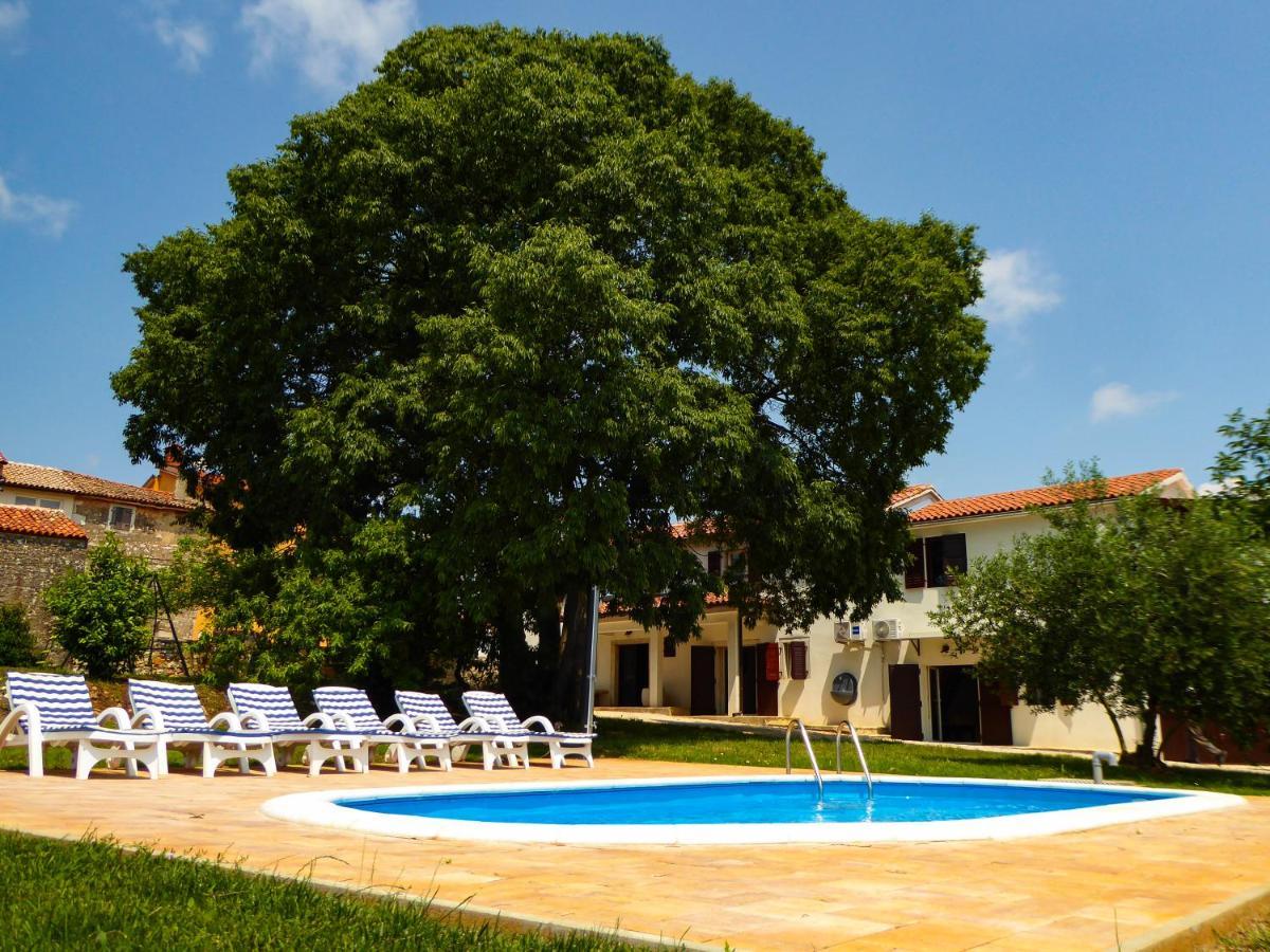 Villa Casa Istriana Nona Pina Kaštelir Exterior foto